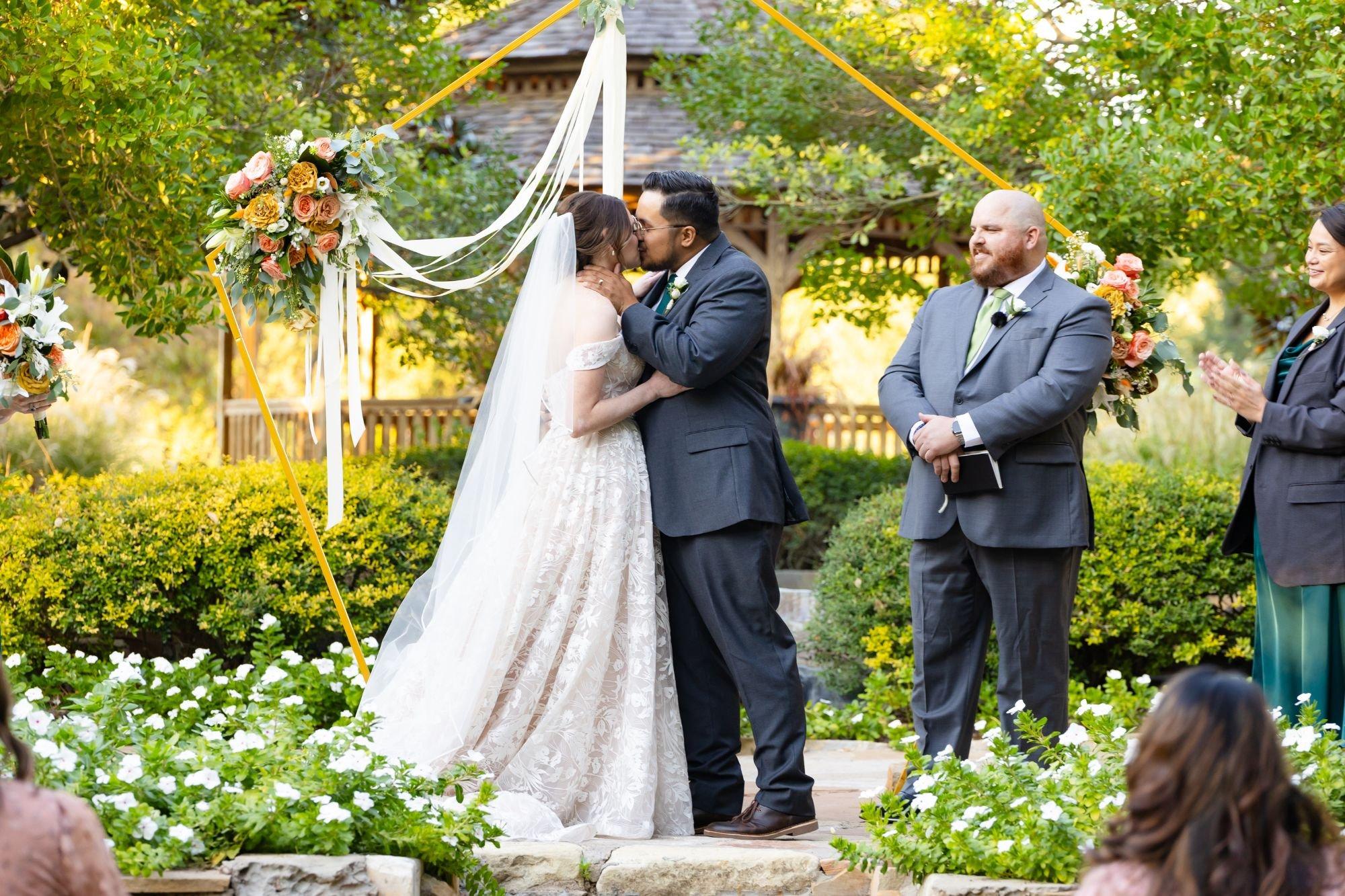 carousel-hero-element image-3