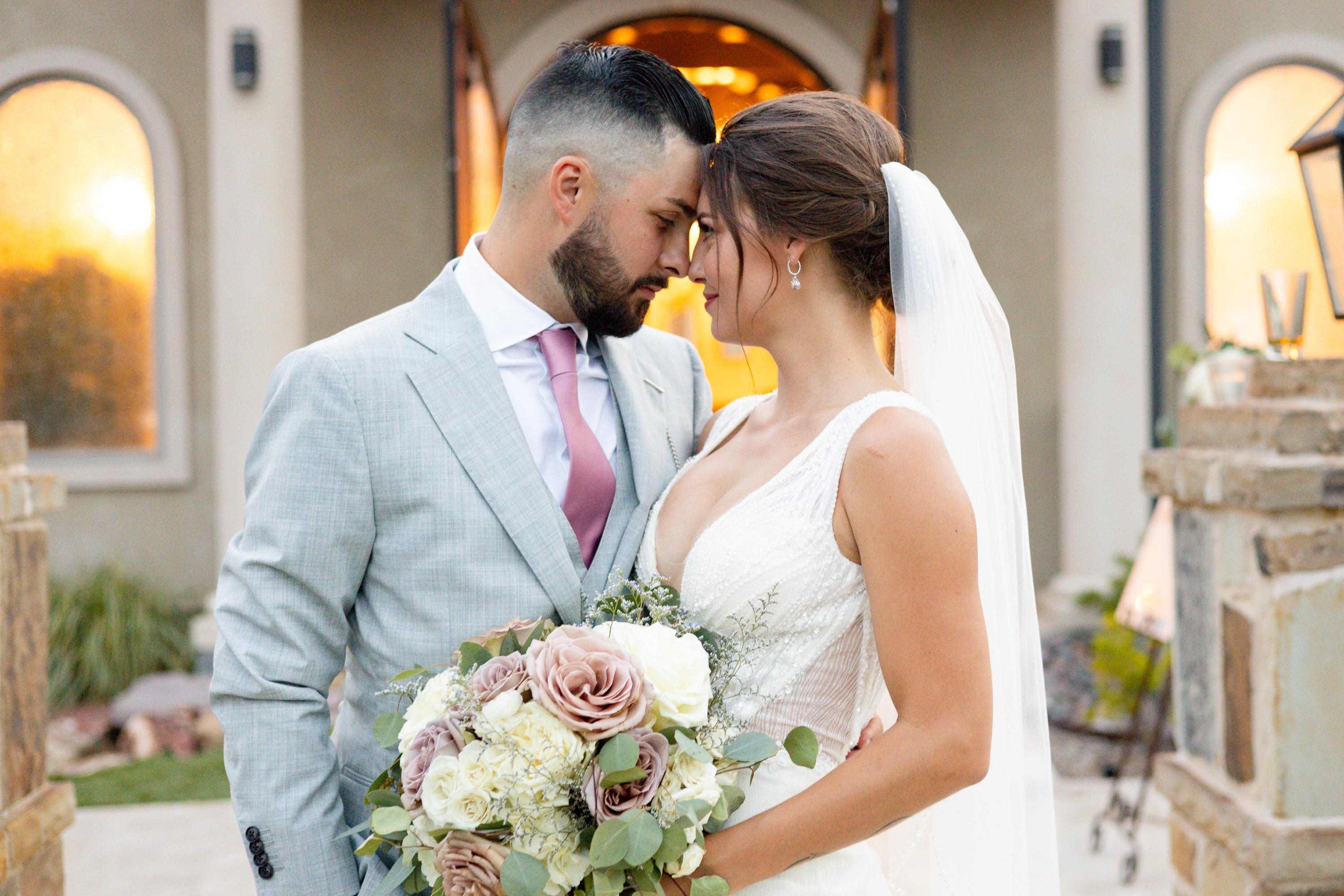 carousel-hero-element image-1